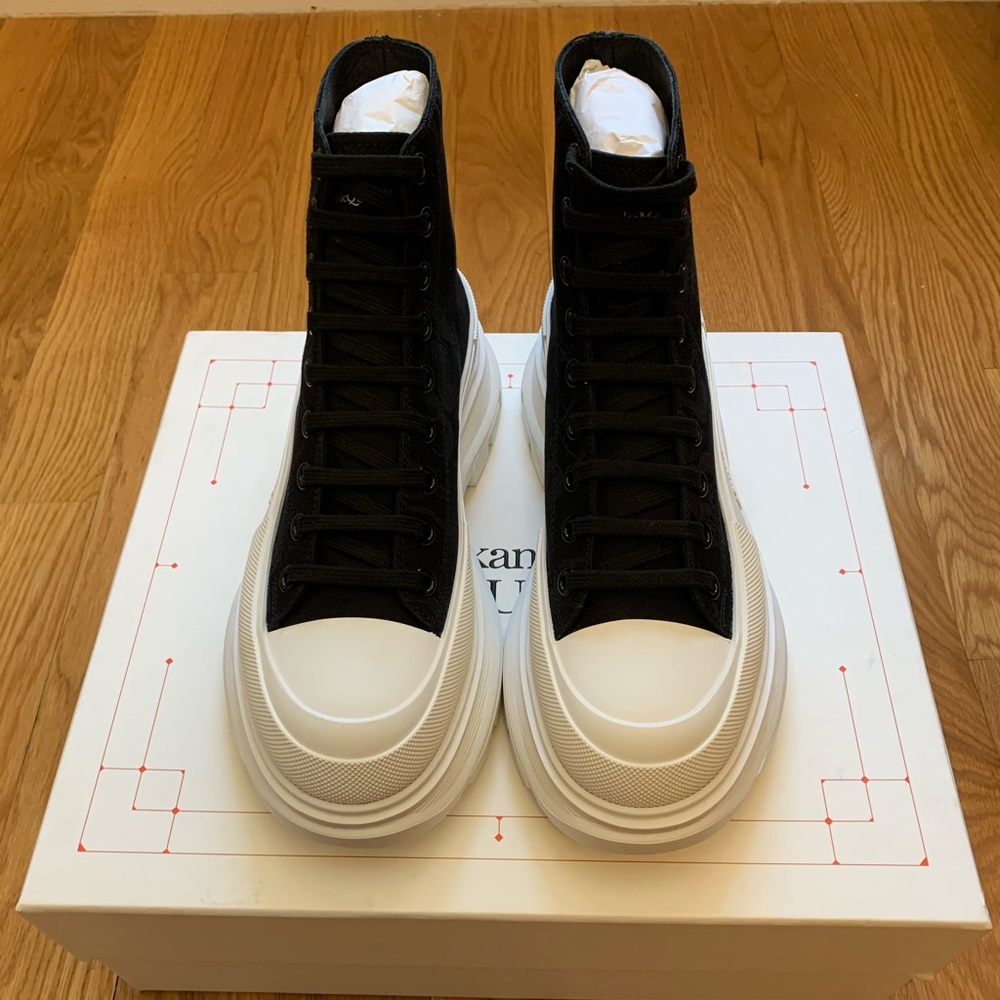 Alexander Mcqueen Tread Slick boot